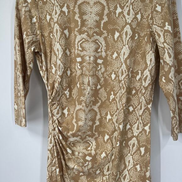 J. McLaughlin Snakeskin Print Ruched 3/4 Sleeves Dress - Picture 2 of 7